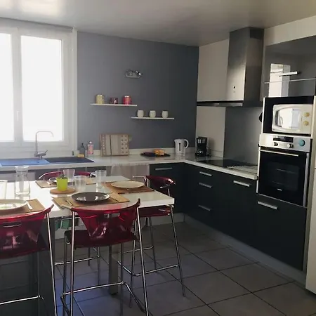 Lumineux / Vue Sur Parc Thermal Chamalières